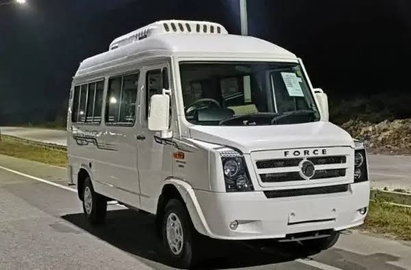 Tempo Traveler